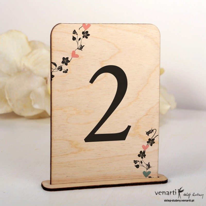 Drewniane numerki na stół Czarne kwiaty